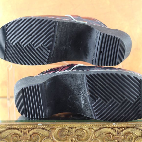 Cape Clogs Made in Sweden - Picture 13 of 16